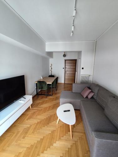 Urban Aura Harilaou