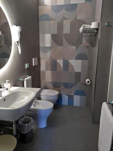 Ein Badezimmer in der Unterkunft Hotel Imperiale & SPA