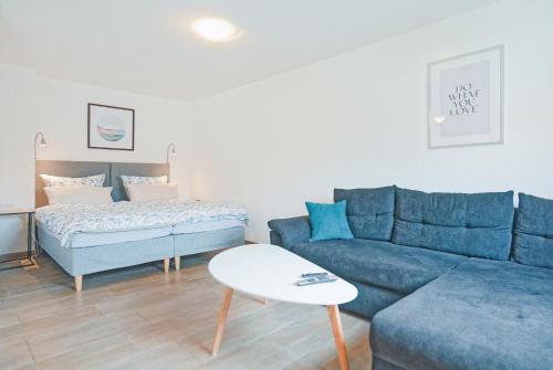 Postel nebo postele na pokoji v ubytování Shining apartment in Bamberg