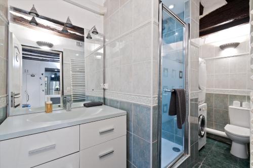 Notre Dame de Paris Luxurious 1BR-4P with NetFlix