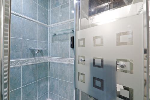 Notre Dame de Paris Luxurious 1BR-4P with NetFlix