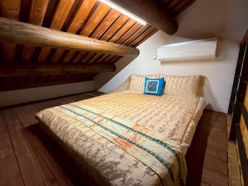 Una cama o camas en una habitación de 校長的家The Principal Home