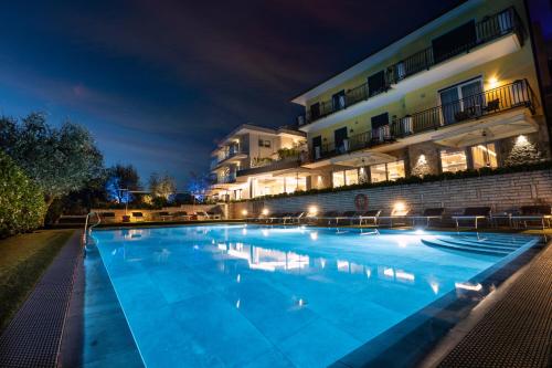 Piscina di Wellness Hotel Casa Barca (Adult Only) o nelle vicinanze