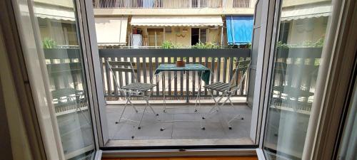 Urban Chic Flat Pagrati Athens