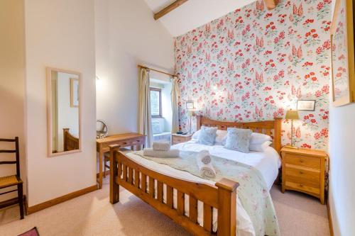 Postel nebo postele na pokoji v ubytování 3 Bed in Hawes oc-r33123