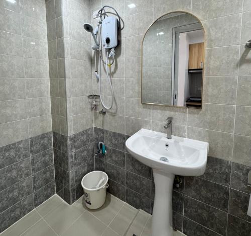 Ένα μπάνιο στο Soleil Lumière - Stanford Residences Baguio City