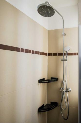 Modern flat -1BR-4P- Paris 17e