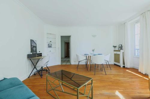 Modern Apartment - 2BR- 4P - Champ-de-Mars