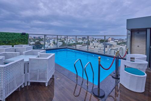 Φωτογραφία από το άλμπουμ του Grand Continent Premiere - T Nagar στην Τσενάι