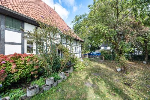 Ein Garten an der Unterkunft Wie Bei Muddi