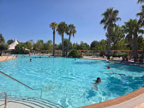 Mobilhome 3ch 2sdb Camping La Carabasse 4 étoiles