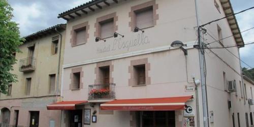 Fotografie z fotogalerie ubytování Hostal L'Esquella v destinaci Aiguafreda