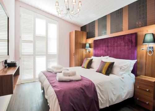 Gambar di galeri bagi The Sherwood Hideaway Lodges di Bothamsall