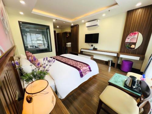 Μια τηλεόραση ή/και κέντρο ψυχαγωγίας στο Sapa Lavender Hotel