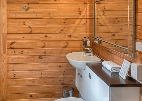 Koupelna v ubytování Glen Clova Lodges