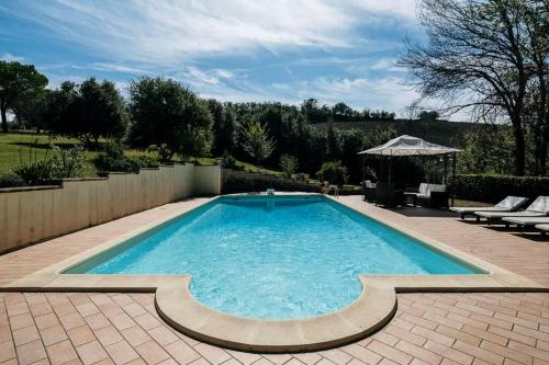 Πισίνα στο ή κοντά στο Villa Miry by MMega