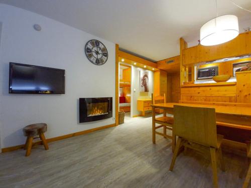 Appartement lumineux 2 pièces, 6 pers., vue vallée, casier à ski, aux Arcs 1800 - FR-1-411-92