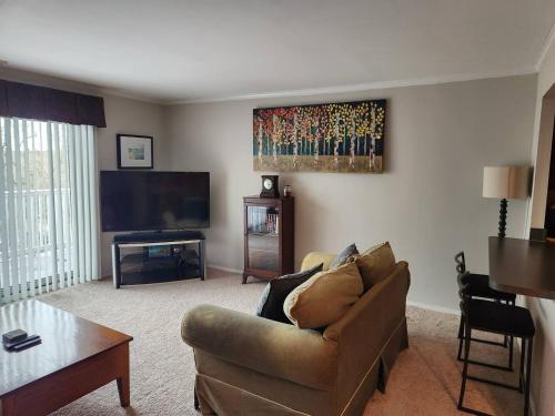 Fotografie z fotogalerie ubytování Beautiful Apt, Woffice Area 2br, Long Term v destinaci Elkins Park Gardens