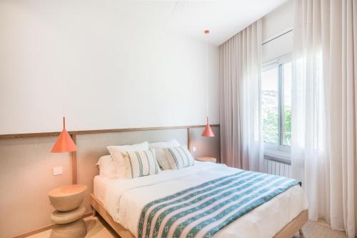 Mediterranean Retreat with 4-Bedroom, 3-Bath Apartment in Barcelona