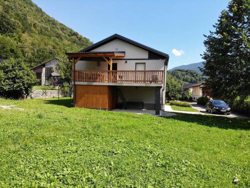別荘から撮影された、または一般的な山の景色