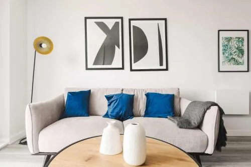Chic 2 Bed Flat in Central Birmingham photo 1