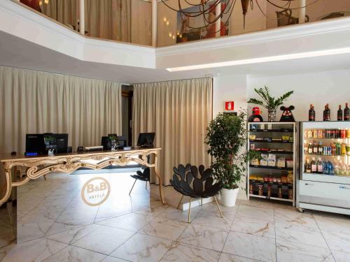 Ο χώρος του lounge ή του μπαρ στο B&B Hotel Firenze Laurus Al Duomo