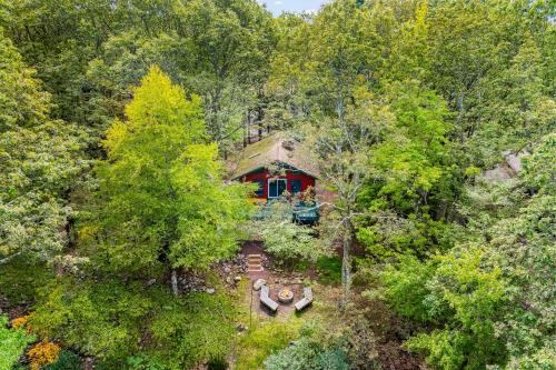 an overhead view of a house in the woods at Lake Harmony Getaway in Lake Harmony