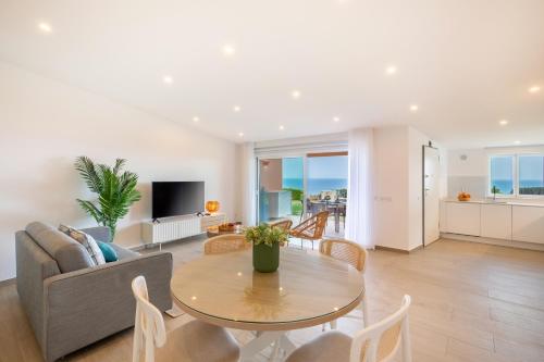 The Oceanfront Studio Luz VR110