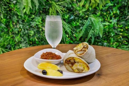 Đồ ăn tại/gần khách sạn