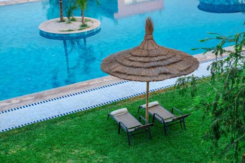 Piscina en o cerca de Domaine Bahi