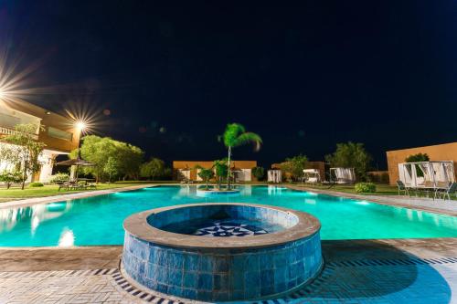Piscina en o cerca de Domaine Bahi