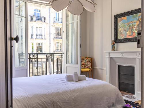 Appartement au pied de la Cathédrale avec Parking - Reims Centre