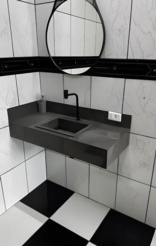 Φωτογραφία από το άλμπουμ του Quarto Queen size privativo em casa de condomínio σε Cotia