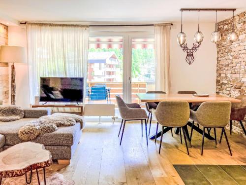 Apartment Cristal-12 by Interhome