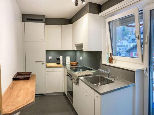 Η κουζίνα ή μικρή κουζίνα στο Apartment Dala by Interhome