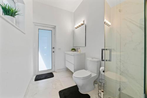 Ένα μπάνιο στο Casa Joia - Pool - 15min Beach - 5 min to shul