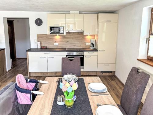 Kuchyň nebo kuchyňský kout v ubytování Apartment Apart Ladner 59 by Interhome