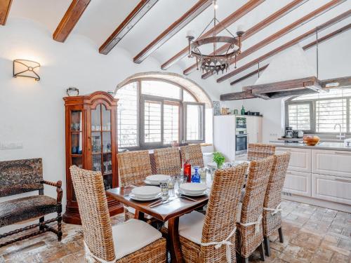 Holiday Home Flor de la Neu by Interhome