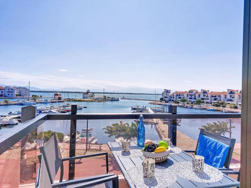 Apartment Palmyra-10 by Interhome