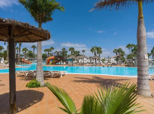 Sunny & Vibrant Corralejo Home
