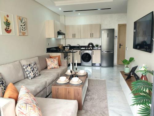 Η κουζίνα ή μικρή κουζίνα στο Cozy studio with great pool views