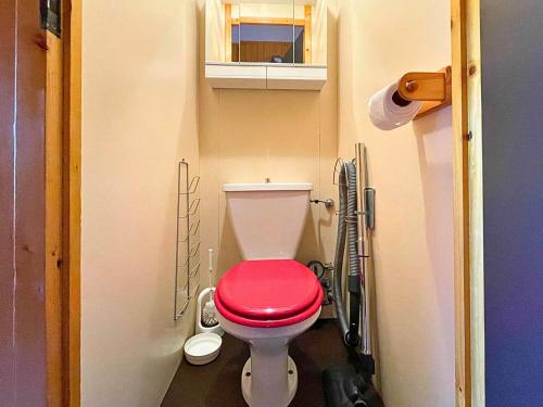 Grand studio pour 4, Les Menuires, aux pieds des pistes - FR-1-452-397