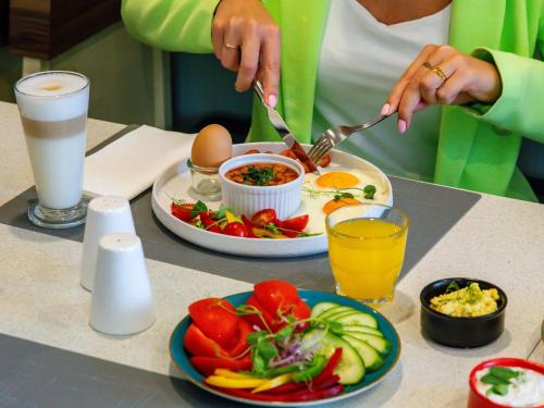 Jídlo v hotelu nebo okolí