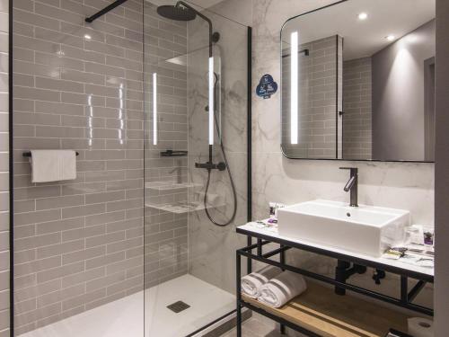 Salle de bains dans l'établissement Hotel Mercure Poznań Centrum