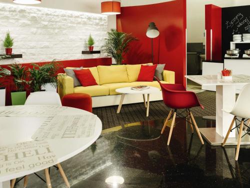 Χώρος καθιστικού στο ibis Styles Bielsko Biala