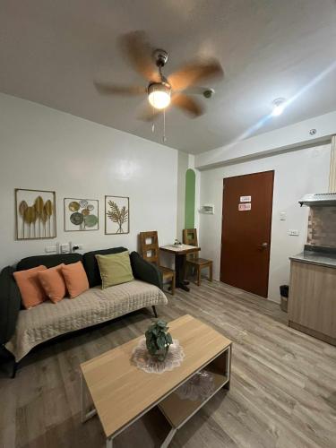 Χώρος καθιστικού στο Urban Nest 1018A