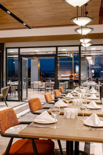 Ресторан / где поесть в GOLDEN TULIP GEBKIM KOCAELI