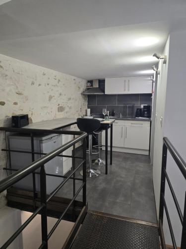 Studio#LesHalles#Centre Historique #Wifi#Clim#Terrasse#Confort & Calme