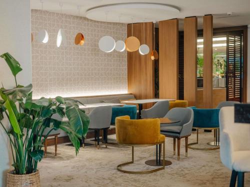 Χώρος καθιστικού στο Novotel Paris Centre Tour Eiffel