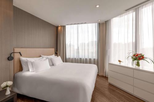 Katil atau katil-katil dalam bilik di NH Collection Budapest City Center